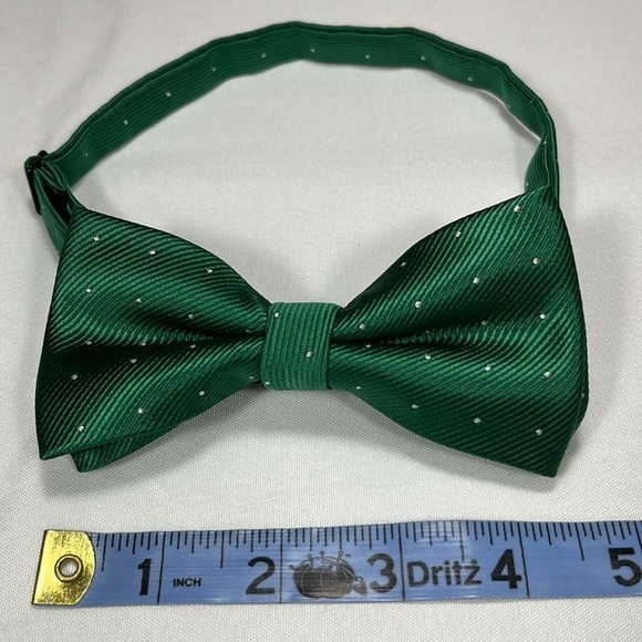 Green Sparkle Dot Satin Bow Tie - Picture 6 of 7